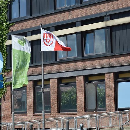 Kiek In Aoer Jugendherberge & Hostel Neumunster Bagian luar foto